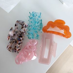 Urban Outfitters hair claws (5) assortment